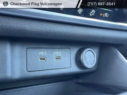Used 2024 Nissan Rogue SV FWD image 43