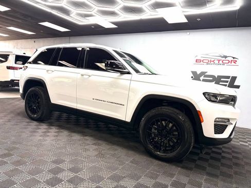 Used 2022 Jeep Grand Cherokee Limited 4xe AWD/4WD image 2