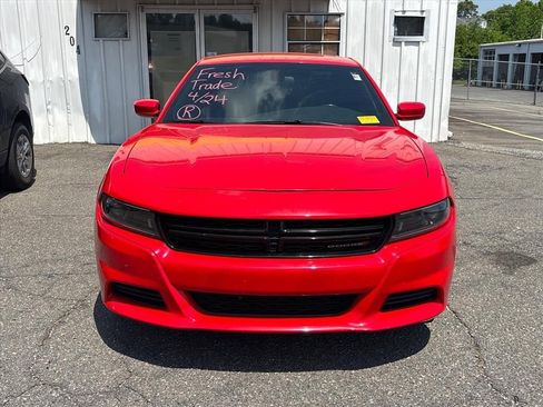 Used 2022 Dodge Charger SXT RWD image 4