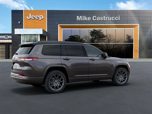 New 2026 Jeep Grand Cherokee L Summit w/ Obsidian Package AWD/4WD image 5