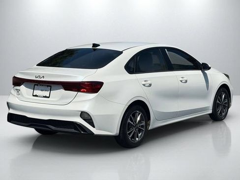 Certified 2024 Kia Forte LXS w/ LXS Technology Package FWD image 9