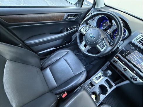 Used 2015 Subaru Outback 2.5i Limited image 10