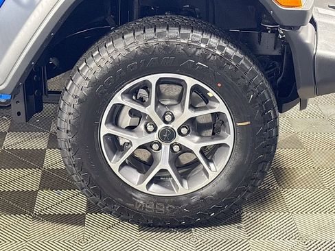 Certified 2025 Jeep Wrangler Sport image 22