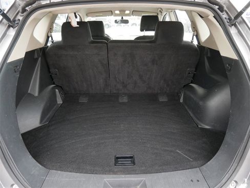 Used 2013 Nissan Rogue S image 18