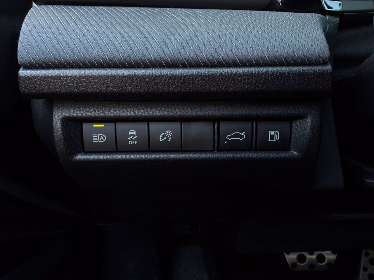 Used 2026 Toyota Camry SE FWD image 24