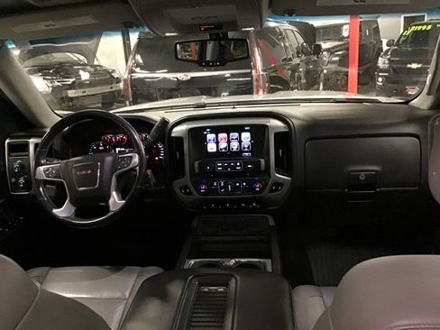 Used 2018 GMC Sierra 1500 SLT w/ SLT Premium Package AWD/4WD image 26