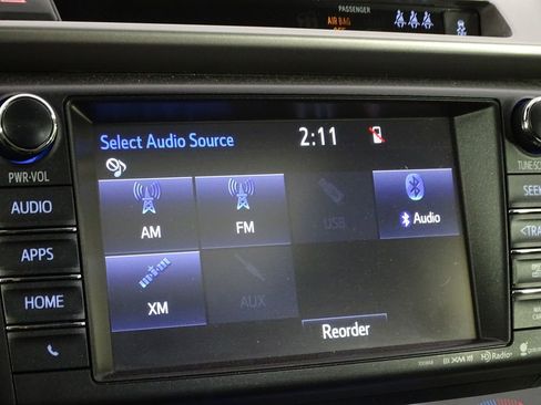 Used 2018 Toyota RAV4 Limited image 36