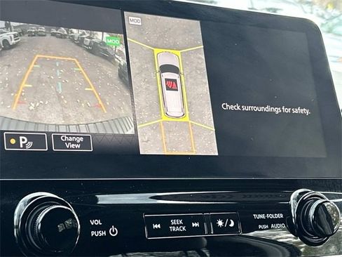 Used 2024 Nissan Armada Platinum w/ Captain's Chairs Package image 38