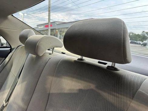 Used 2011 Toyota Corolla LE FWD image 26