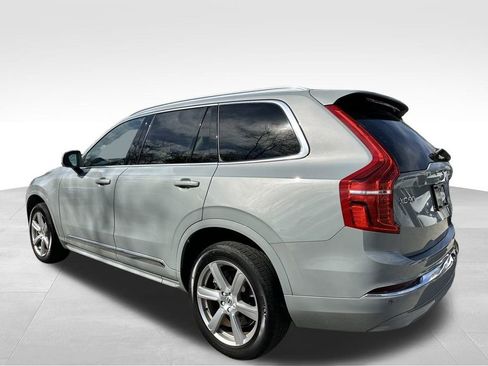 Used 2024 Volvo XC90 B5 Core image 9