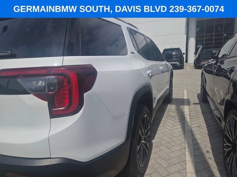 Used 2023 GMC Acadia SLT w/ Elevation Edition FWD image 14