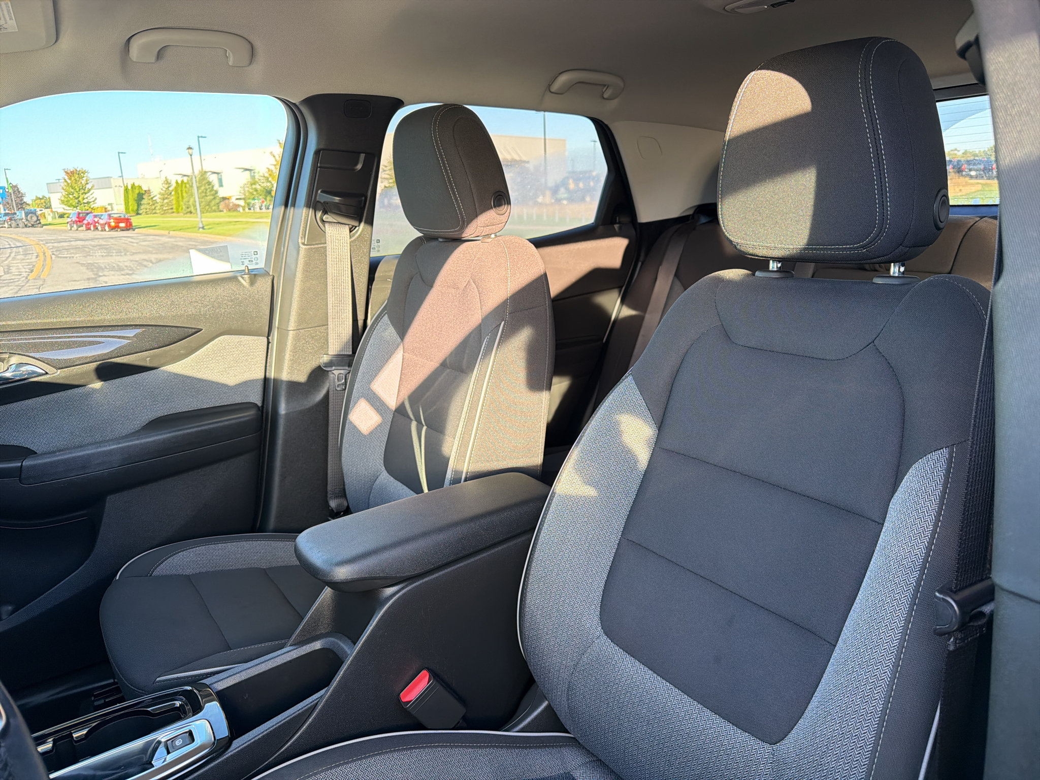 Used 2024 Chevrolet TrailBlazer LT w/ Convenience Package FWD image 16