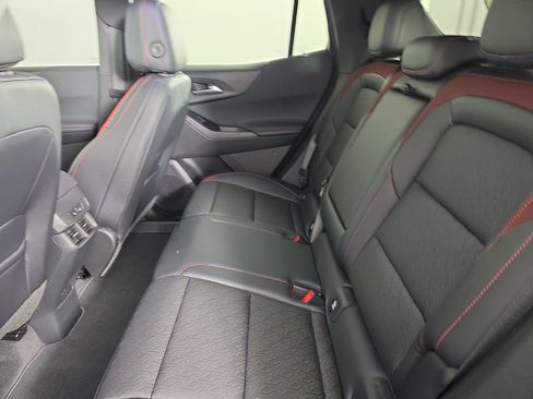Used 2026 Chevrolet Equinox RS w/ Convenience Package III FWD image 30