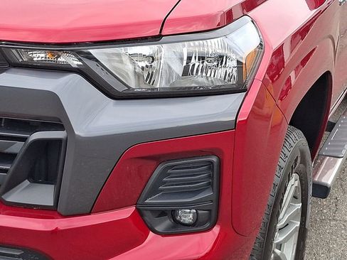 Used 2024 Chevrolet Colorado LT w/ LT Convenience Package II AWD/4WD image 9