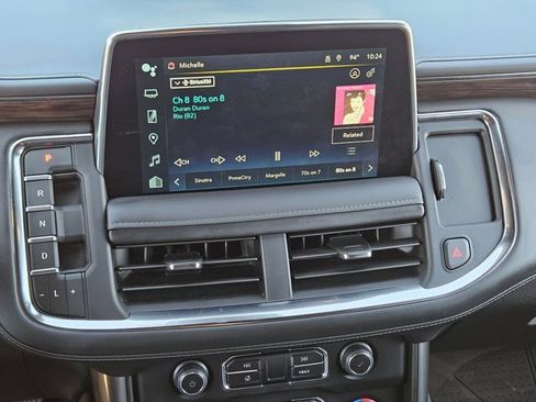 Used 2024 Chevrolet Tahoe LT w/ Luxury Package image 16