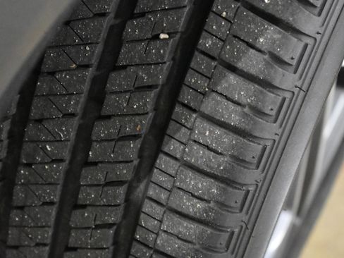 Used 2023 Jeep Grand Cherokee Overland w/ Adv Protech Group III image 11