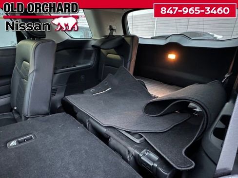 Used 2024 Nissan Pathfinder Platinum w/ Cargo Package AWD/4WD image 14