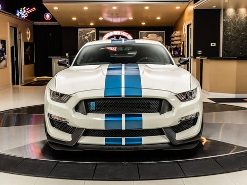 Used 2020 Ford Mustang Shelby GT350R w/ GT350R Equipment Group 920A image 7