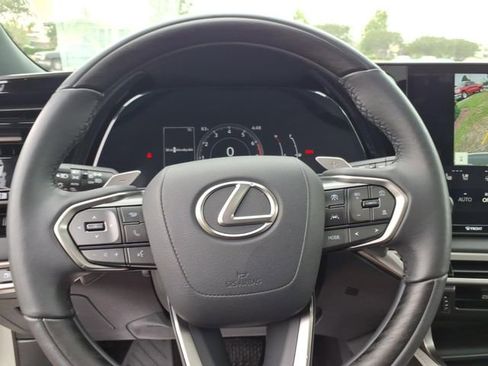 Used 2024 Lexus RX 350 Premium w/ Accessory Package (Z1) AWD/4WD image 27