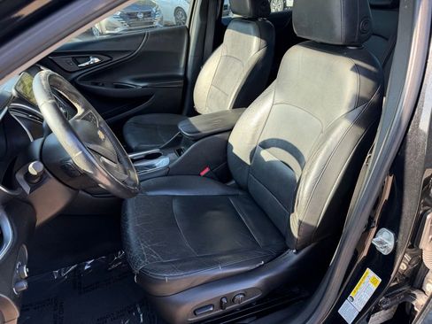 Used 2016 Chevrolet Malibu LT w/ Leather Package image 10