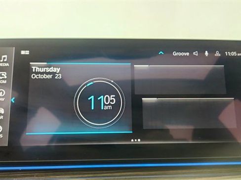 Used 2023 BMW 530e xDrive w/ Premium Package image 49