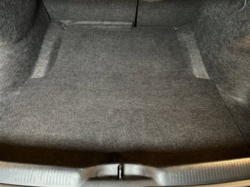 Used 2019 Dodge Charger SXT w/ Leather Interior Group image 21