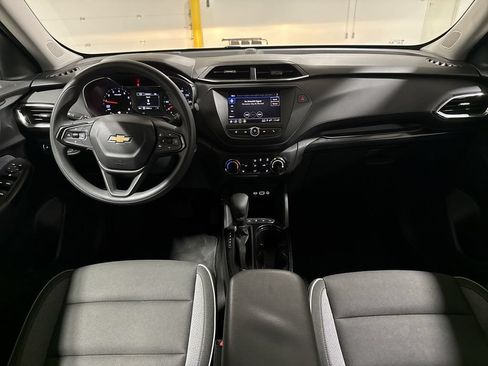 Used 2022 Chevrolet TrailBlazer LT AWD/4WD image 10