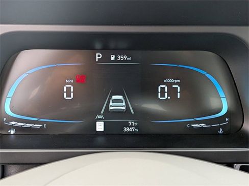 Used 2025 Hyundai Elantra Sport image 17