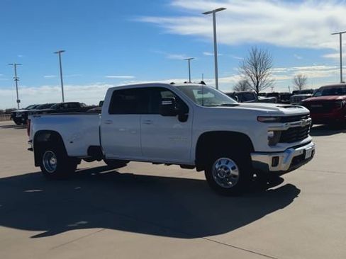 New 2026 Chevrolet Silverado 3500 LT w/ Safety Package AWD/4WD image 6