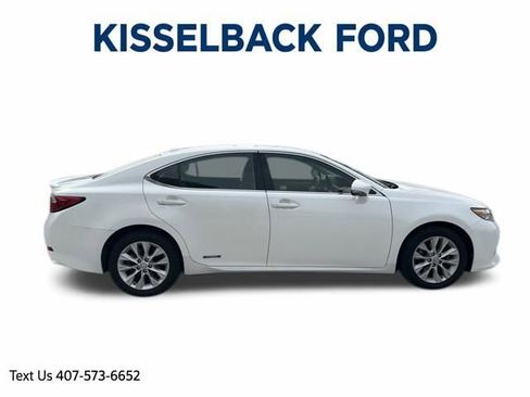Used 2015 Lexus ES 300h w/ Premium Package w/Bamboo Trim FWD image 3