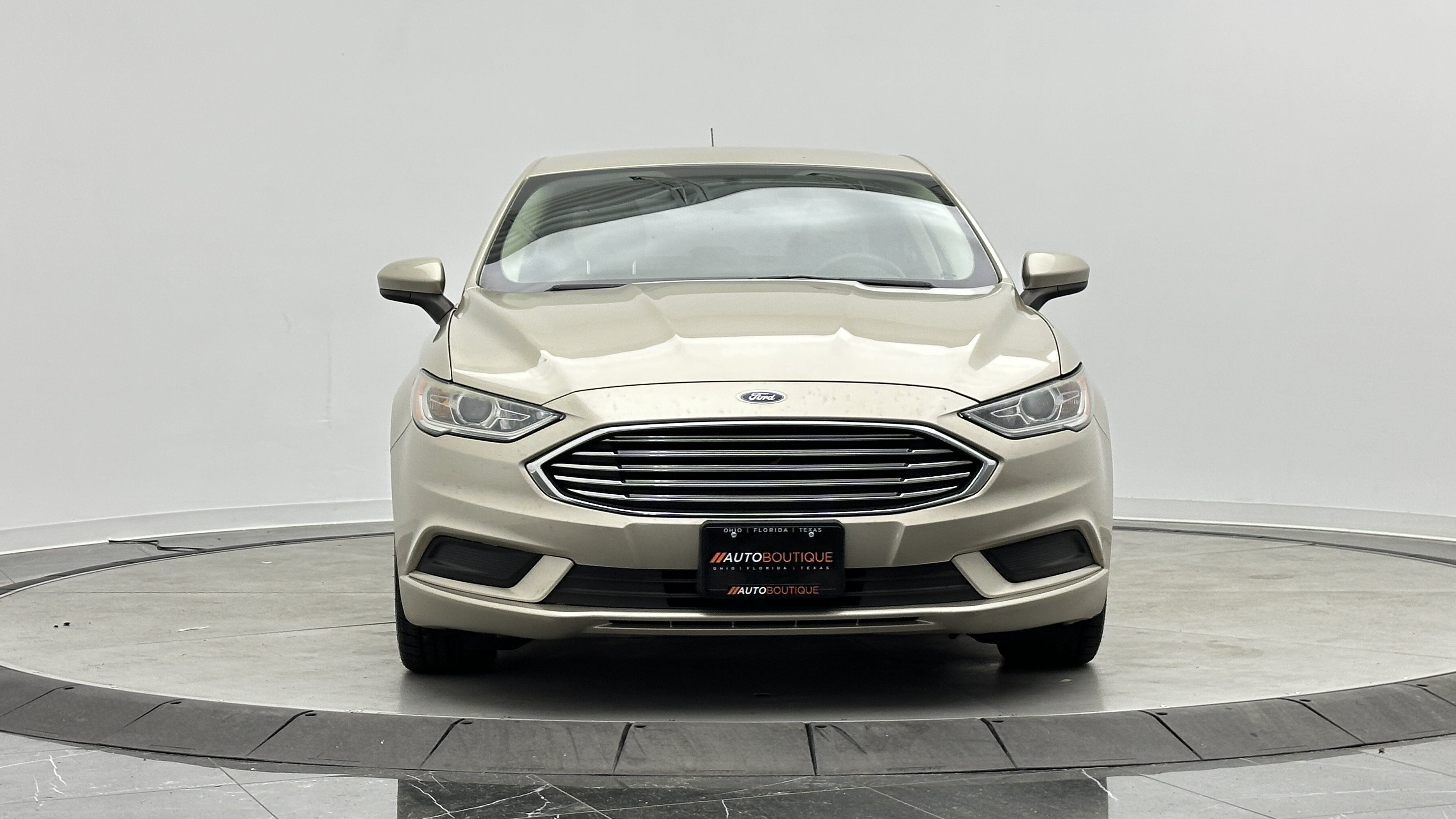 Used 2018 Ford Fusion S FWD image 2