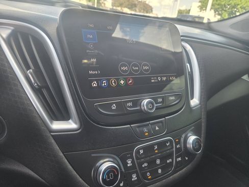 Used 2024 Chevrolet Malibu LT FWD image 15