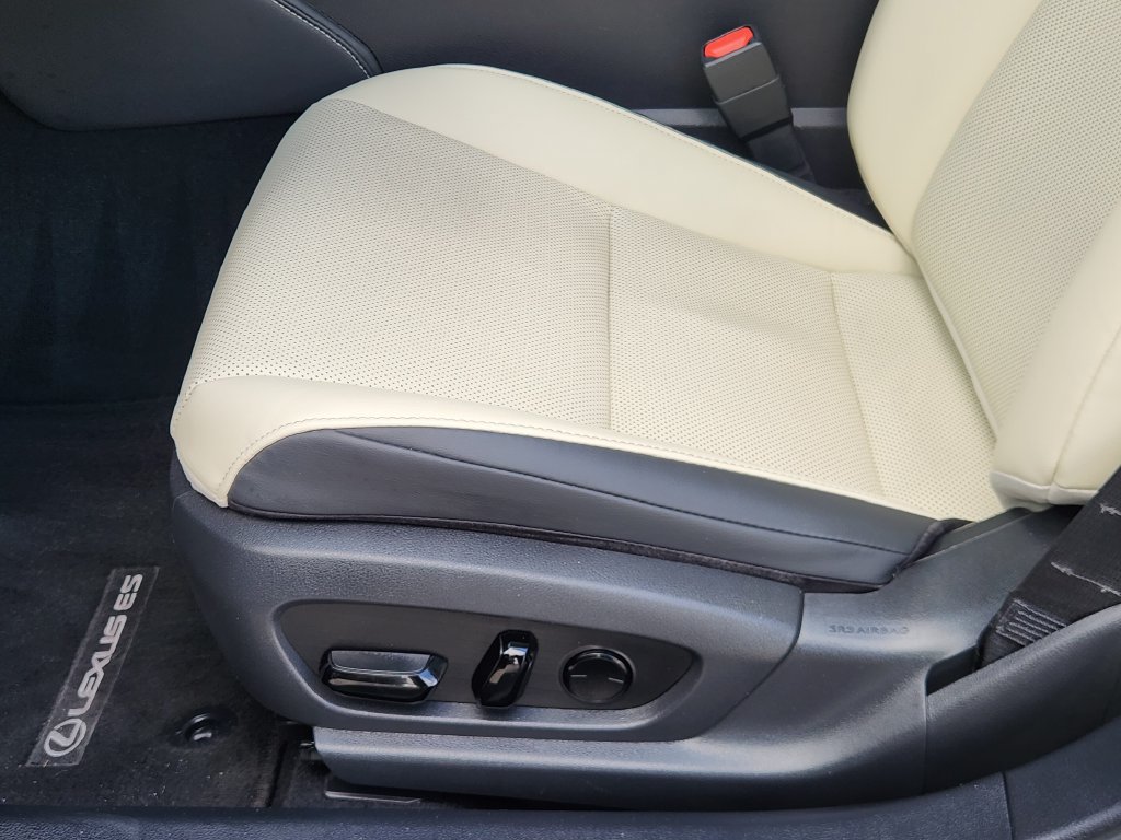 Certified 2022 Lexus ES 350 w/ Premium Package FWD image 23