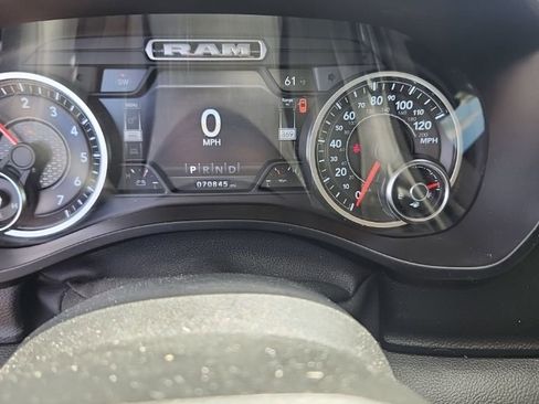 Used 2019 RAM 1500 Big Horn AWD/4WD image 3