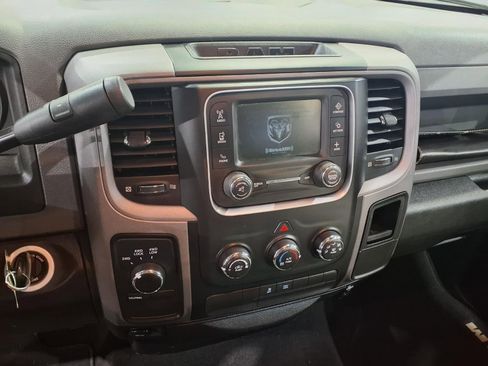 Used 2014 RAM 1500 Express AWD/4WD image 9