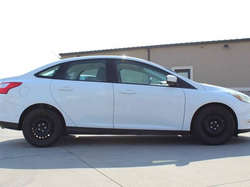 Used 2012 Ford Focus SE FWD image 65