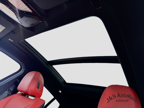 Used 2019 BMW X4 M40i w/ Executive Package image 16