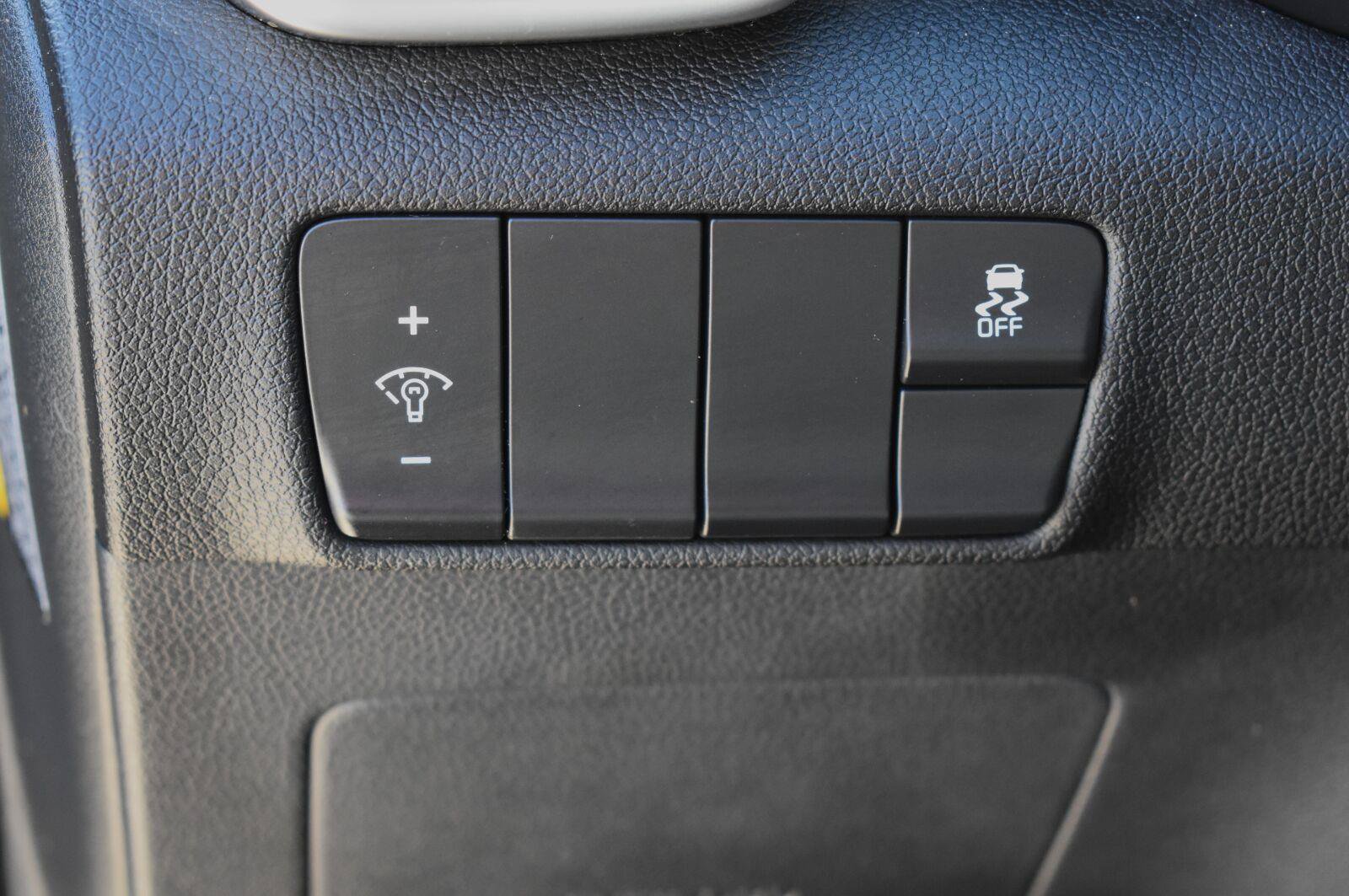 Used 2018 Kia Sportage LX FWD image 16