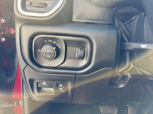 Used 2021 RAM 1500 Big Horn image 24