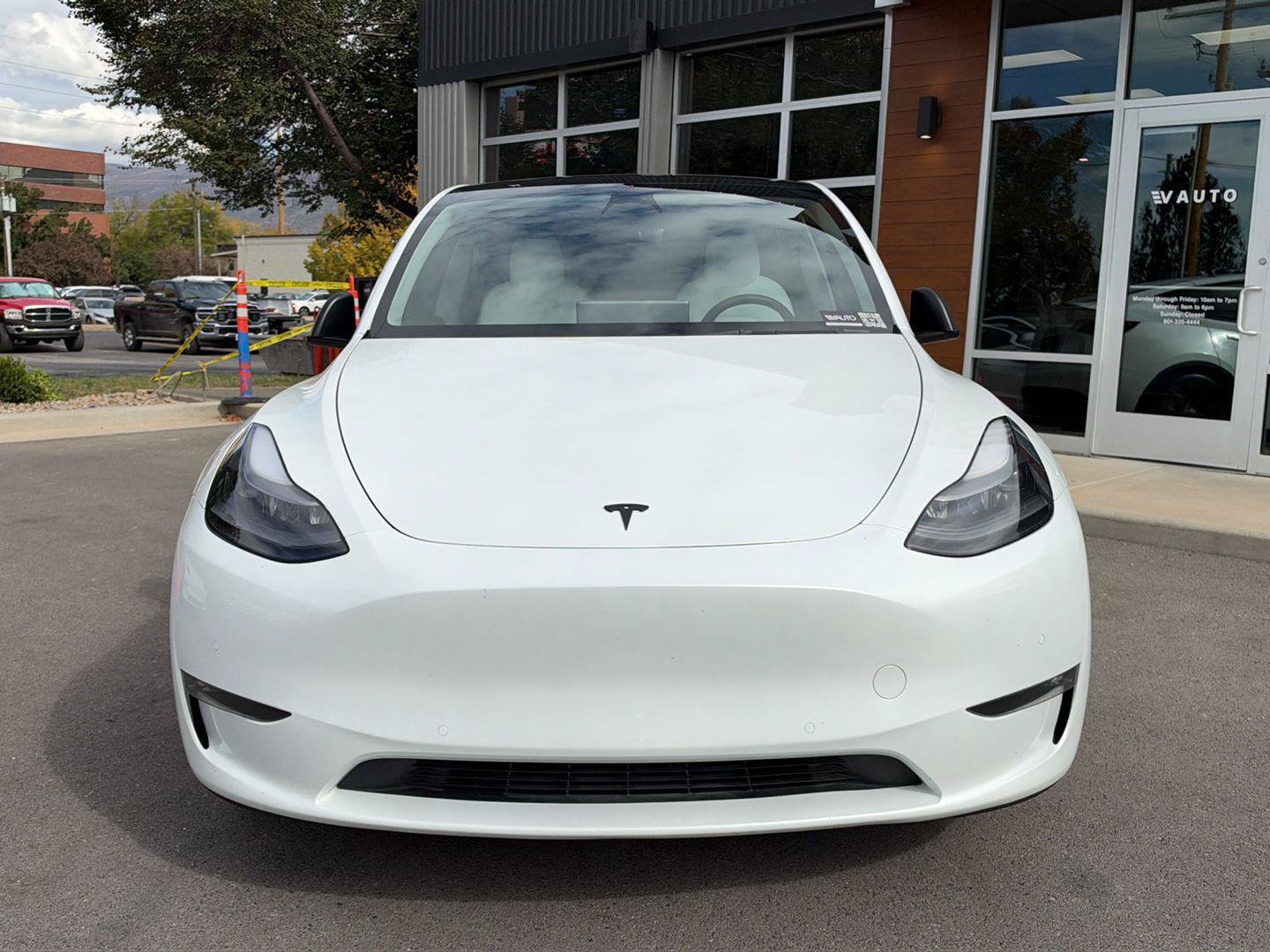 Used 2022 Tesla Model Y Performance AWD/4WD image 3