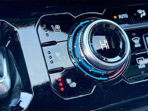 Used 2022 GMC Sierra 1500 AT4X image 21