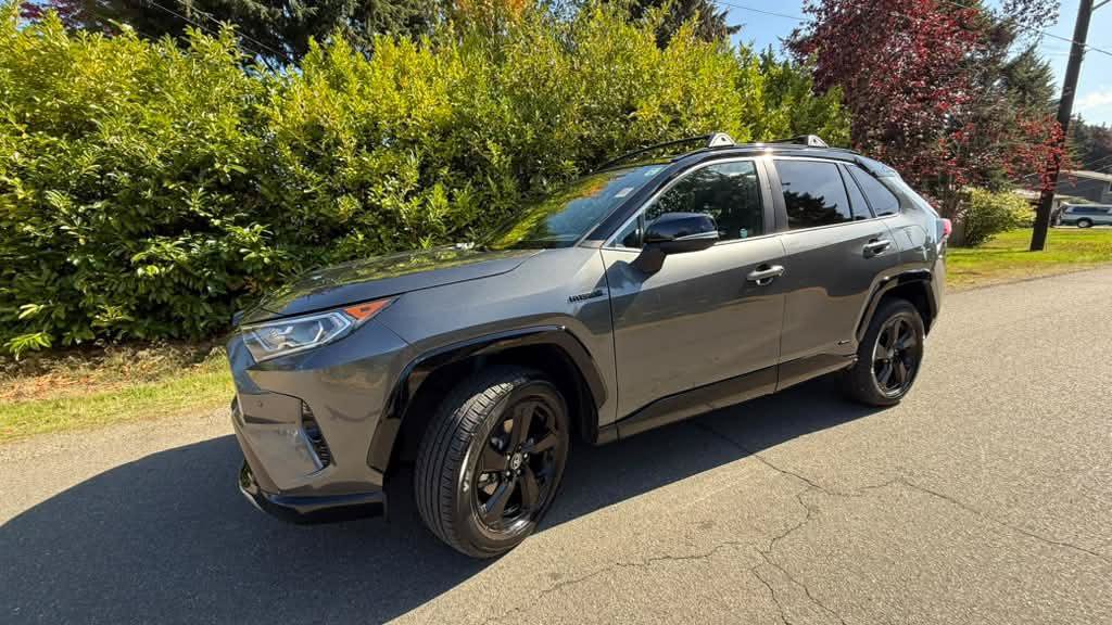Used 2021 Toyota RAV4 XSE AWD/4WD image 5