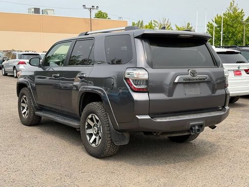 Used 2020 Toyota 4Runner SR5 AWD/4WD image 3
