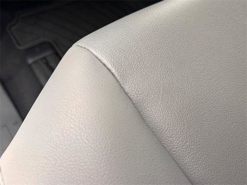 Certified 2025 Toyota Sienna XLE image 13