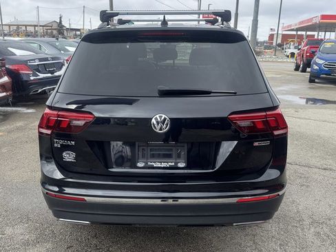 Used 2020 Volkswagen Tiguan S image 7