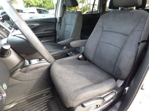 Used 2019 Honda Pilot LX image 28