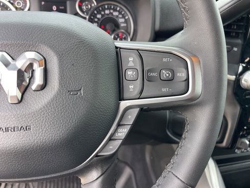 Used 2025 RAM 3500 Big Horn AWD/4WD image 17