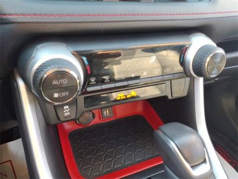 Used 2024 Toyota RAV4 TRD Off-Road image 17