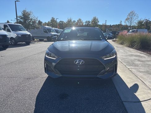 Used 2020 Hyundai Veloster 2.0 Premium image 10
