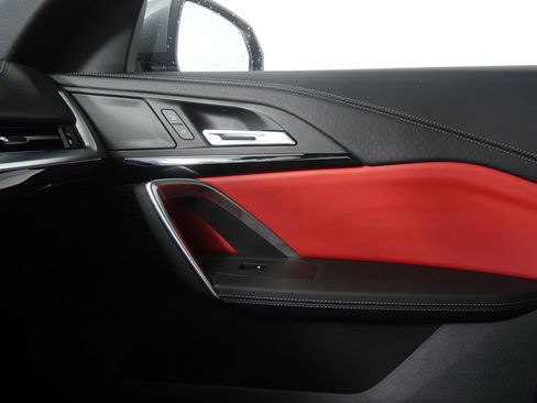 Certified 2025 BMW X2 xDrive28i image 25